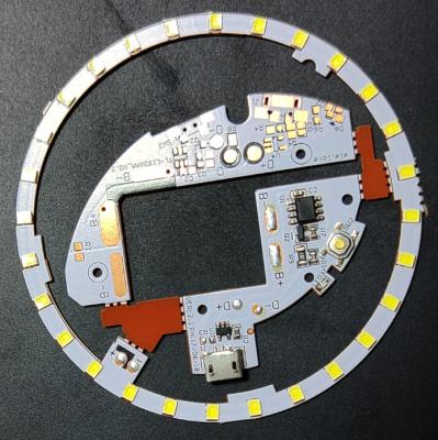 China Fabricación de PCB flexibles de una sola capa para mini espejo de maquillaje luz LED con conector USB en venta