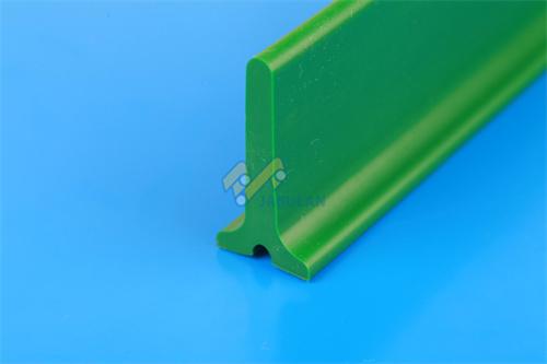 straight pvc cleat T70