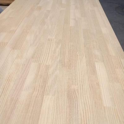 China 1200*2400MM Customerized Size Finger Jointed Pine Wood Board For Contemporary Indoor for sale