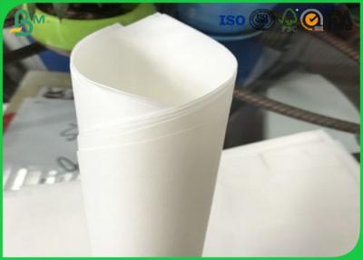 Chine Palette en bois pure fabriquant le papier blanc Rolls de 35g Papier d'emballage MG pour l'impression à vendre