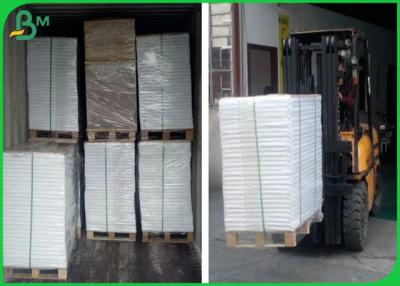 China 50g 55g 60g 70g 80g UWF Woodfree Paper With 610mm * 860mm Sheet for sale