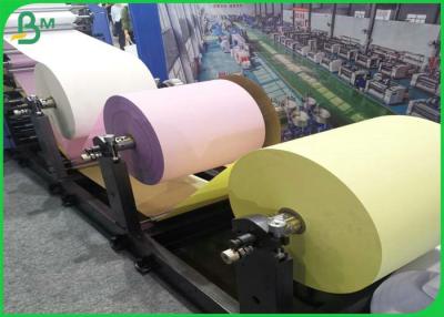 Cina 3 parti 50g di carta autocopiante rosa blu bianca per la fabbricazione del cuscinetto della fattura in vendita