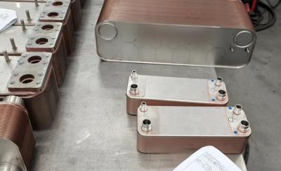 中国 Air Conditioning Refrigeration Brazed Plate Heat Exchanger Copper Stainless Steel Braze 販売のため