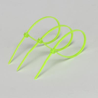 China Anti Aging Green 2.5mmX150mm Nylon Cable Ties For Packagings for sale