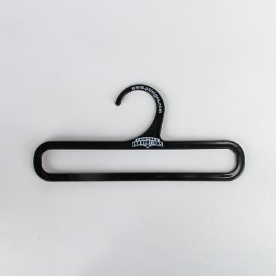 China Eco Recyclable Black Rectangle Plastic Scarf Hangers 16.5cm*13cm for sale