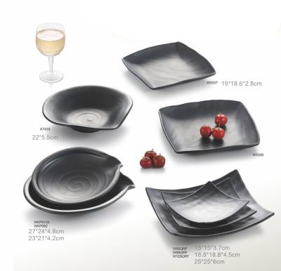 China Porcelain Dinnerware Sets / Melamine Black Matte Dinner Set Plate Unique Shape for sale