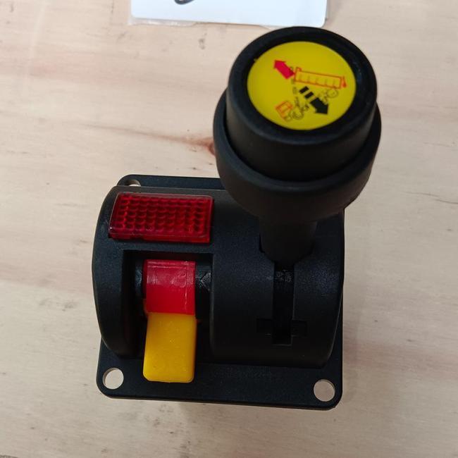 Sinotruk HOWO Truck Part Hyva Air Control Valve 14750652h