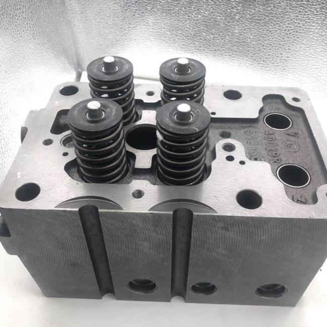 Sinotruk HOWO Truck Wd615 Diesel Engine Cylinder Head Az1095040123