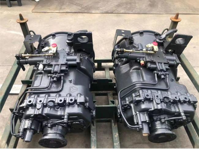 Hw19710 Gearbox Sinotruk HOWO Truck Parts Transmission Hw19710090610