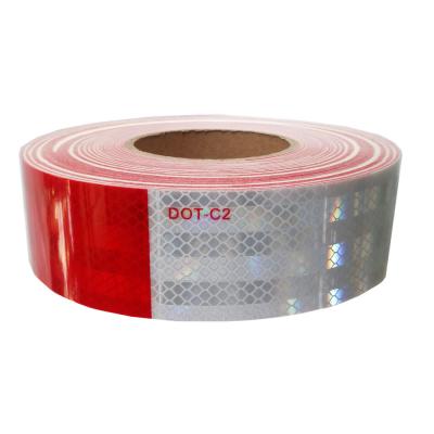 中国 白くおよび赤い点C2反射テープ トラック自己接着反射テープ 販売のため