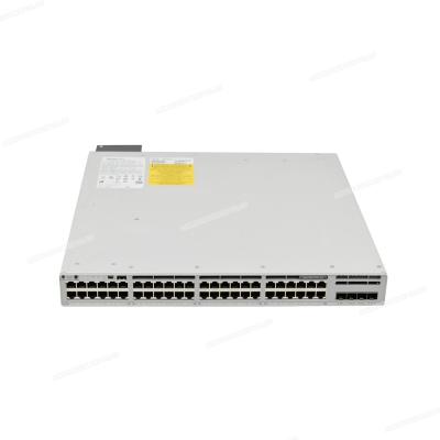 China Listo para el envío C9300L-48P-4G-A 24 puertos 10 gigabits Ethernet conmutador 48 puertos fijos enlaces ascendentes en venta