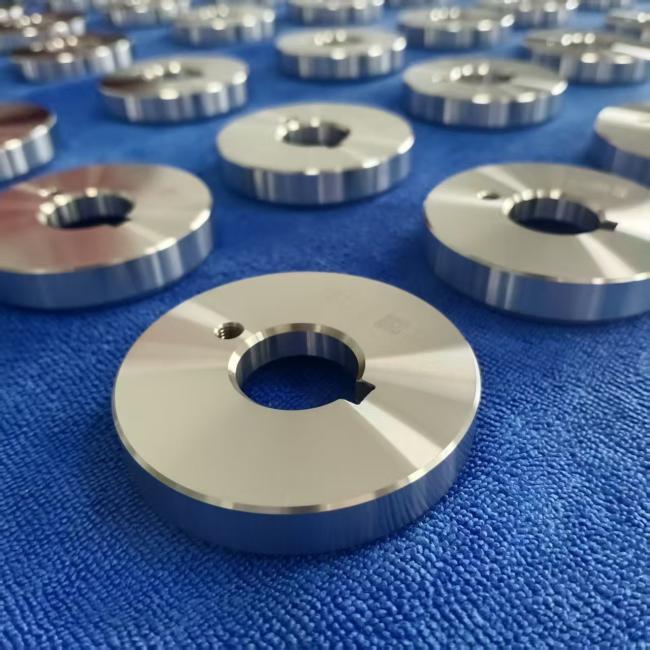 Customized SiC Thrust Disc product overview showing industrial ceramic component