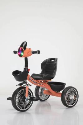 China Luz e música LED Crianças Trike Bicicleta de pedal dianteiro Para crianças de 3 a 8 anos à venda