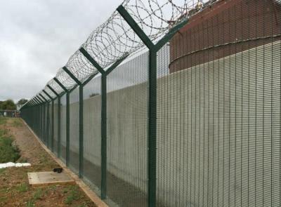 China Low Carbon Steel Wire Mesh 80x80mm Post 358 Security Fencing for sale