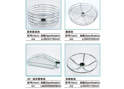 China Los accesorios modernos de la cocina del metal, los artilugios únicos de la cocina ruedan cesta del estante en hierro en venta