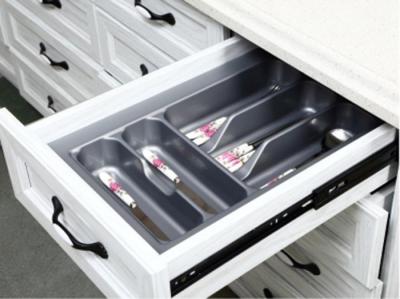 China Tableware Organizer Kitchen Cutlery Tray With Dividers for sale