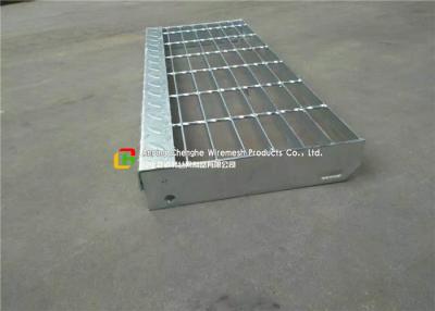 China Chequer / MS Plate Galvanized Steel Steps Air Opening High Slip Resistance for sale