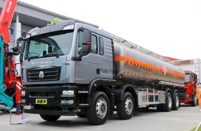 China Used Heavy Duty Trucks Sinotruck Second Hand Oil Tanker 8*4 Drive Mode 26 Cubic 4 Axles for sale