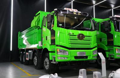 China Used Trucks Tippers For Sale 12 Tires FAW J6P Dump Truck CNG 460hp Flat Roof Cab à venda