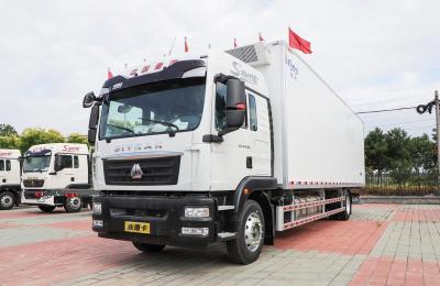 Chine Réfrigérateur de refroidissement Van Sinotruck 4*2 mode de conduite 9,5 mètres de long Box SITRAK 290hp à vendre