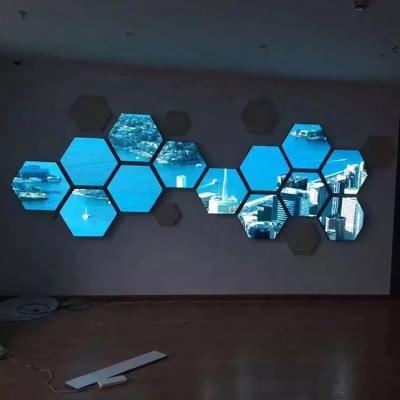 China Custom Curved SMD2121 Led P3 Hexagon Flexible LED Screen for sale