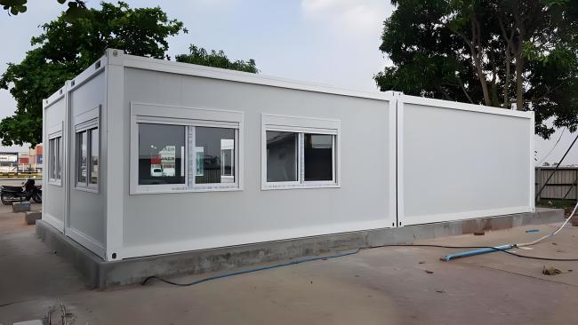 Container exterior wall and side panels detail