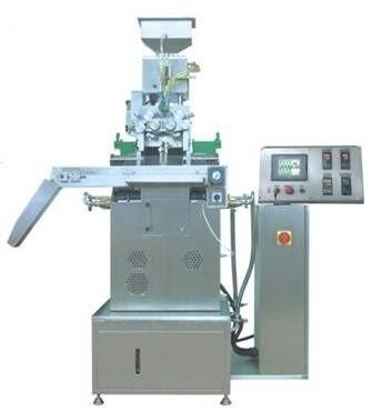 China Máquina de poco ruido de la encapsulación de Softgel con la fusión de la gelatina y la secadora en venta