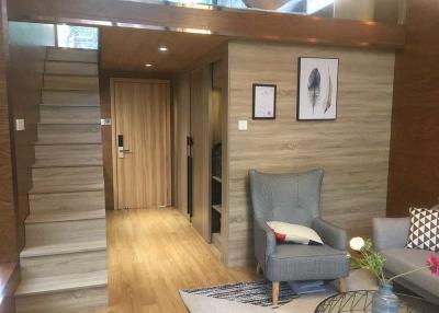 China Cabaña de madera de aluminio del marco de la aviación Bonzer con el chalet de dos pisos movible portátil en venta