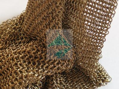 中国 窓の日曜日の陰のための金属色のChainmailの織り方リング網のタイプ旧式な出現の金属の網の飾り布 販売のため