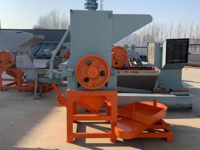 China produtividade alta de esmagamento plástica dos PP picosegundo 7.5KW da máquina 250kg/H à venda