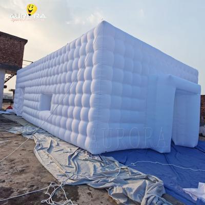 Chine Tente gonflable en PVC pour les fêtes, bâtiment à dôme d'air en cube avec lumière LED à vendre