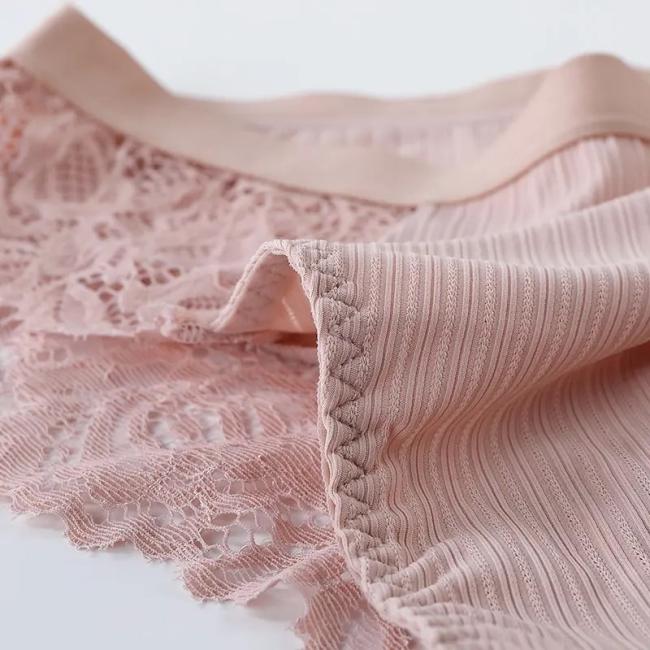 Women′ S Sexy Lace Panties Low Waist Breathable Hollow Briefs Abdomen and Hip Panties