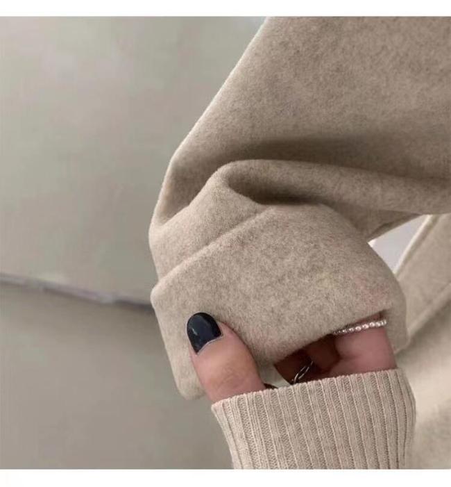 Fall and Winter Woman′s Coats Ladies Jackets Woolen Solid Turn Down Collar Long Coats for Woman