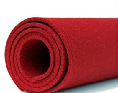 Chine L'aiguille poinçonnant les tissus non-tissés pour l'OIN différente de tapis de couleur a délivré un certificat à vendre