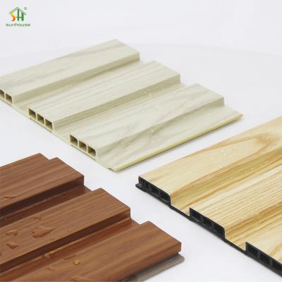 China Hot Selling Sag Resistance Versatile Wpc Facade Wall Panel Easy To Clean Ventilated Triple-Hole Grating Board en venta