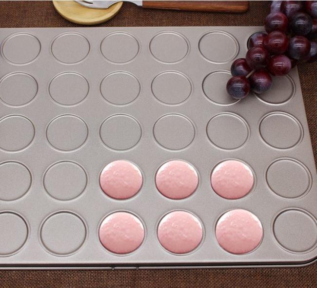 30-Piece Non-Stick Baking Sheet Macaron Cookie Bakery Mould
