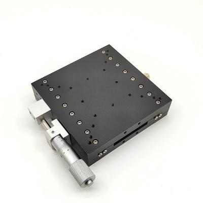 China Etapa linear manual rotatoria de XYZ del cuadrado, tipo XY de la alimentación del micrómetro de la tabla de la precisión en venta