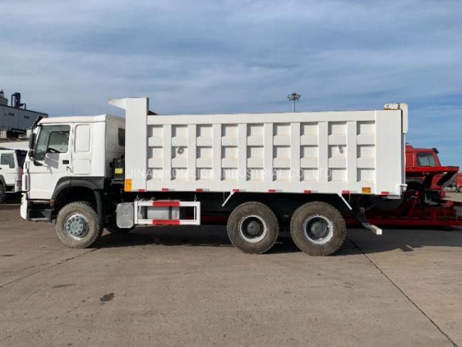 2017 2018 Years Sinotruk HOWO and Shacman Dump Tipper Truck Used for Ethiopia