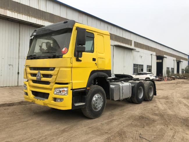 Used Right Hand Sinotruk HOWO Trailer Head Tractor Truck Ethiopia Truck