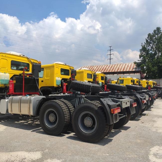 6X4 10 Wheels HOWO Tractor Truck Head