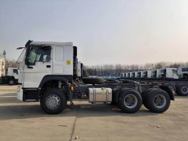New and Used HOWO 6X4 Tractor Truck Prime Mover Price