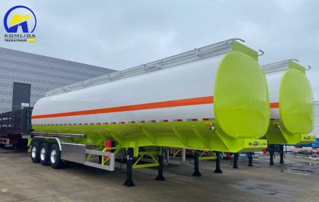 3 Axle Carbon Aluminum Oil Tank 42000L 45000 Liters Fuel Tanker Trailer for Sale