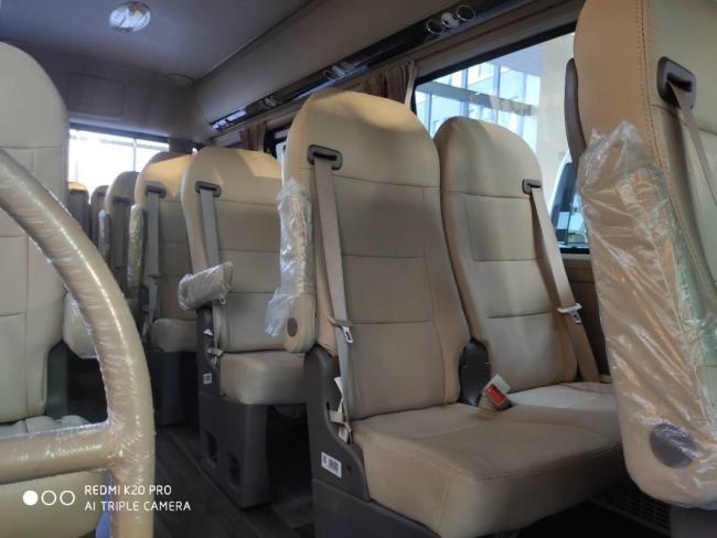 31-50 Seats Luxury Coach Bus for Sale