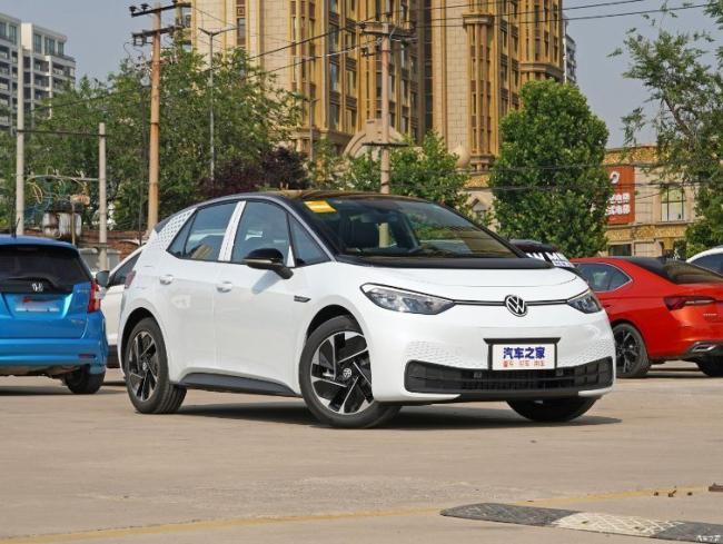 New Energy Electric Car Mini Four Wheel Car with Cheap Price 2022