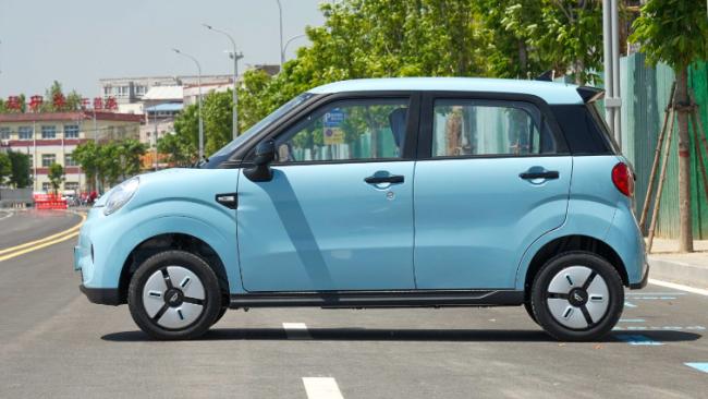 4 Wheel Electric Automobile Energy Small SUV Car
