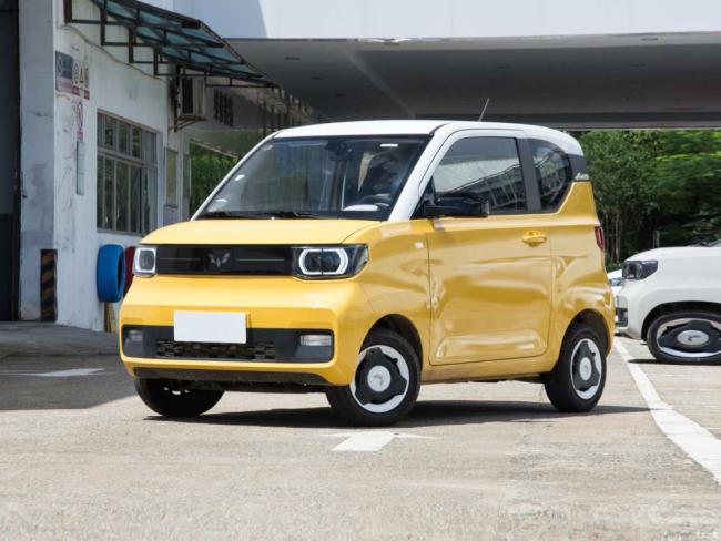 Mini Electric Car 4 Seats Wuling Mini Car