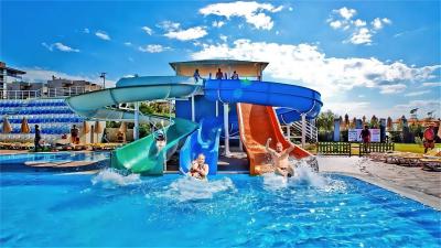 China ODM Outdoor Water Park Entertainment Sports Swimming Pool Fiberglass Slide for Kids en venta