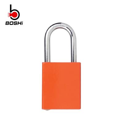 China Colorful Aluminum Padlock High Strength Paint Surface Humanized Design for sale