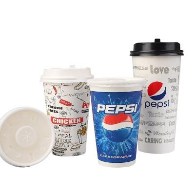 中国 22oz 640mlのPE PLAのコーラの使い捨て可能な紙コップは冷たい飲み物のコップ300gsmを壁紙を張る 販売のため