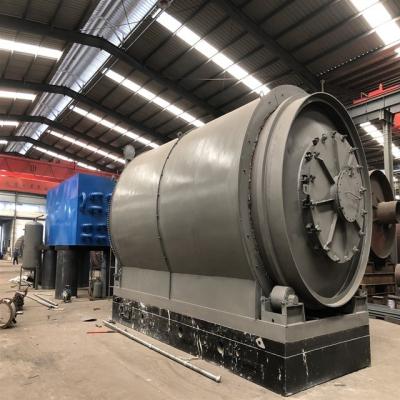 China 38tons Capacity Pyrolysis Waste Tire To Oil Production Line for 300sq Meter Location for sale
